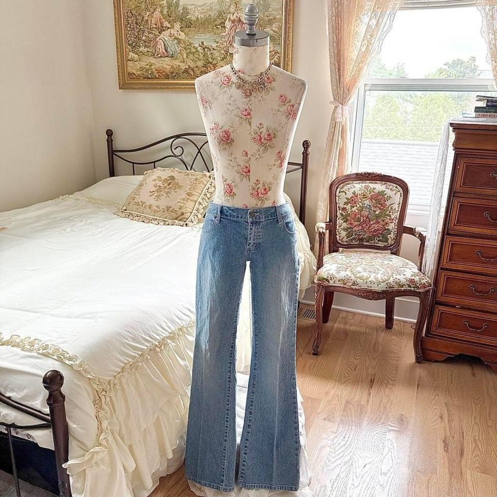 Low rise flare jeans ‎ Y2K Tyte low rise flare jeans 30 inch